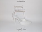 scarpe-da-sposa-con-cinturino-di-perle-alla-caviglia