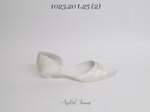 scarpe-da-sposa-a-punta-tacco-basso-in-raso-bianco