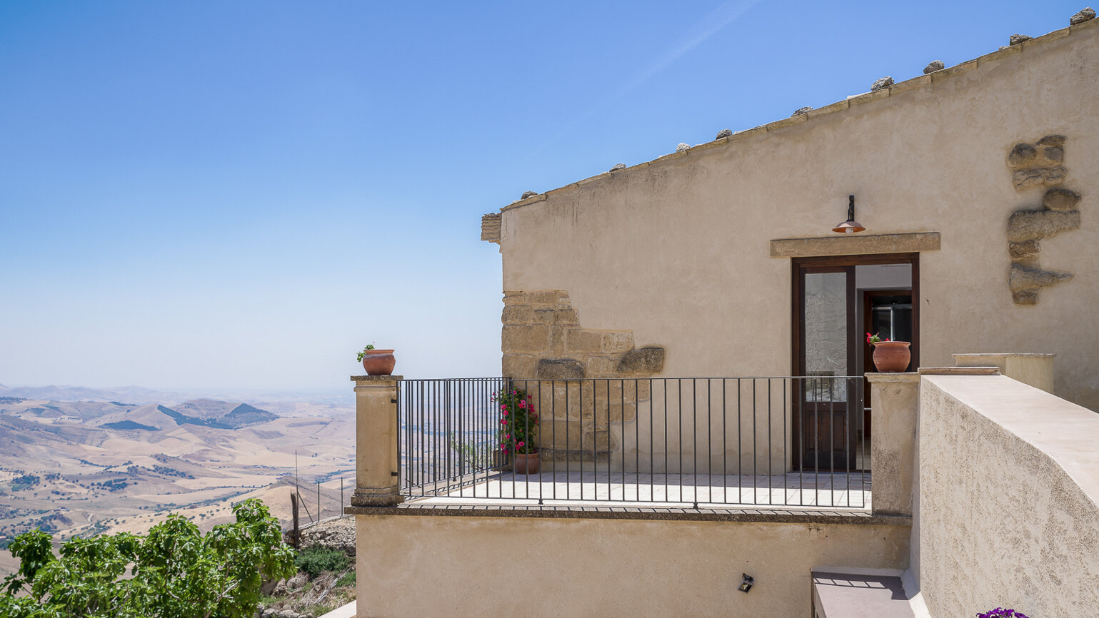 case al borgo-hotel-sicily-albergo diffuso-room-b&b-3.jpeg