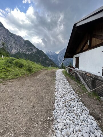 32a75a6c1ce23dd66e3059ba3dc1d942414c09cd.jpeg 32a75a6c1ce23dd66e3059ba3dc1d942414c09cd.jpeg