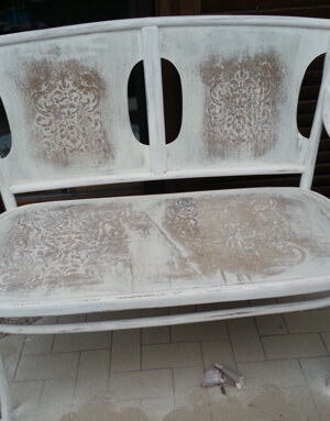 Seduta in stile shabby chic