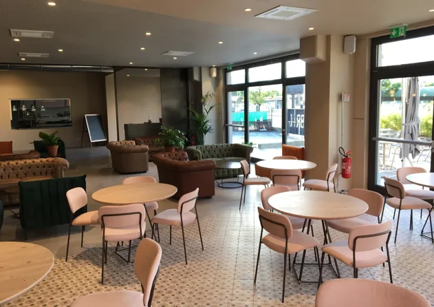 23014963-afc9-4301-8802-4c2567379393