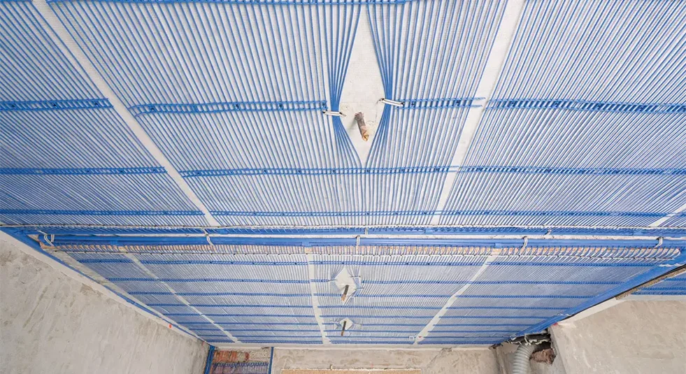 Tecnologia radiante a foglia per riscaldamento e raffrescamento ad alta efficienza energetica integrato nell'architettura