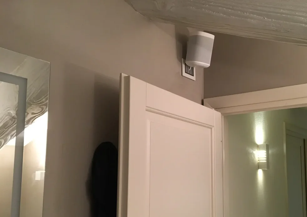 e9cb3c02-651c-4c4c-8118-fccb06478b8a