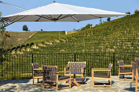 ba9e51c9-1da9-4e05-b7c5-c4e51df3ccde