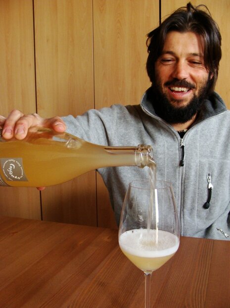 eedf2f06-4644-4f65-af05-70b5537266c3