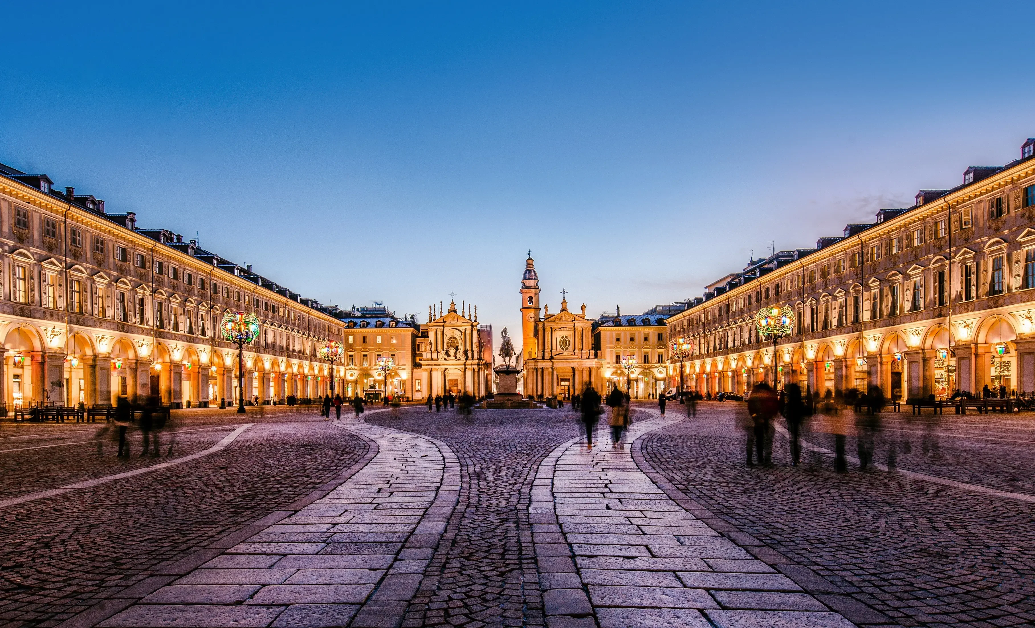 Piemonte: Gestione e Narrazione di un Gruppo nel Cuore delle Langhe.