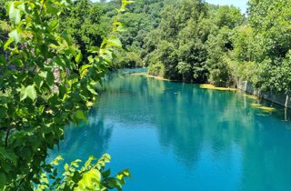 Foto delle destinazioni dei viaggi di gruppo accompagnati da un tour leader professionale per tour operator nazionali e internazionali.