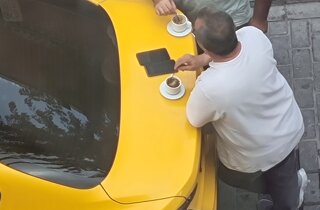 Immagini della homepage con tour leader professionale che accompagna gruppi in viaggi organizzati per tour operator nazionali e internazionali Immagini della homepage con tour leader professionale che accompagna gruppi in viaggi organizzati per tour operator nazionali e internazionali