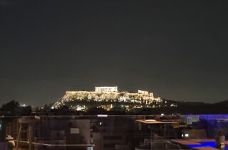 Immagini della homepage con tour leader professionale che accompagna gruppi in viaggi organizzati per tour operator nazionali e internazionali Immagini della homepage con tour leader professionale che accompagna gruppi in viaggi organizzati per tour operator nazionali e internazionali