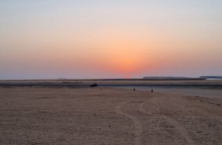 Immagini della homepage con tour leader professionale che accompagna gruppi in viaggi organizzati per tour operator nazionali e internazionali Immagini della homepage con tour leader professionale che accompagna gruppi in viaggi organizzati per tour operator nazionali e internazionali