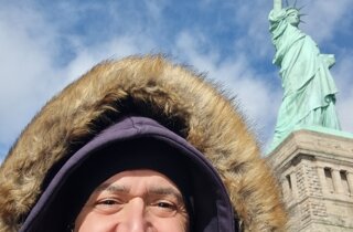 Tour leader professionale con gruppi di viaggi organizzati, collaborazioni con tour operator nazionali e internazionali