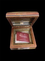 scrigno-khatam-intarsio-finemente-lavorato-isfahaniran