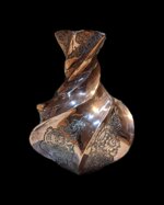 vaso-in-rame-cesellato-interamente-forgiato-a-mano-e-un-capolavori-artistico-per-stile