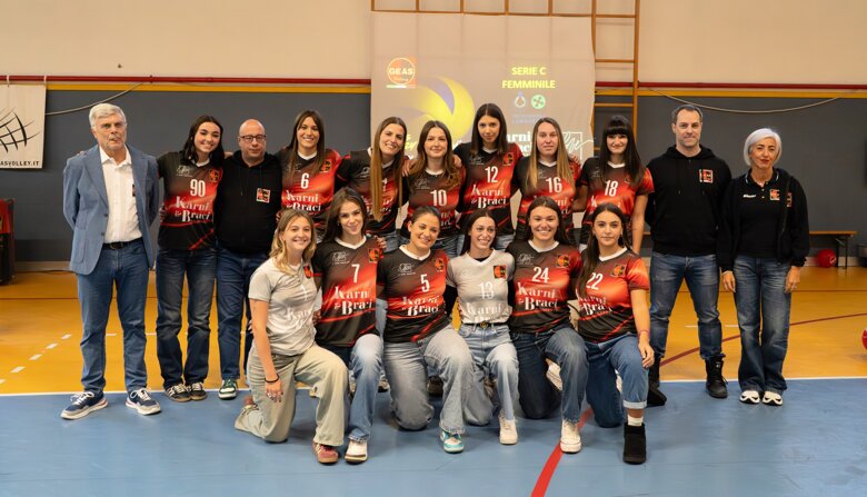 e1ea3dd7-8c4c-41d0-b936-a749ecbba916 e1ea3dd7-8c4c-41d0-b936-a749ecbba916