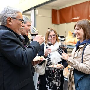 9de79123-fa51-44f3-9103-6a931f72b29f