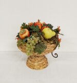 centrotavola-con-foglie-e-frutta