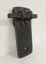 gancio-da-parete-per-cavalli