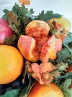 centrotavola-con-foglie-e-frutta