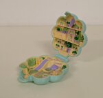 polly-pocket-midges-flower-shop