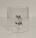 wd-lifestyle-bicchiere-con-coniglio