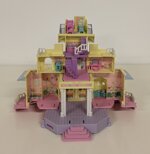 polly-pocket-pop-up-clubhouse