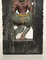 dea-lakshmi-scultura-in-legno