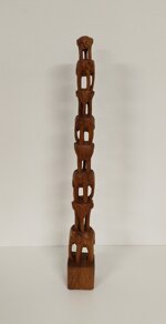 torre-di-elefanti-scultura-legno