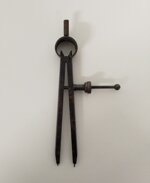 compasso-a-vite-ferro