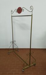 arezia-by-lebole-espositore-appendiabiti