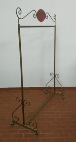 arezia-by-lebole-espositore-appendiabiti