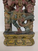 dea-lakshmi-scultura-in-legno