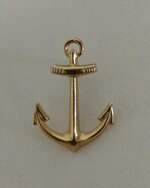 spilla-in-metallo-dorato