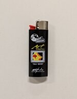 ugo-nespolo-half-moon-accendino-smoking