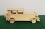 modellino-artigianale-automobile-in-legno