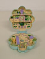 polly-pocket-midges-flower-shop