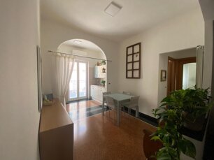 2f321985-302c-43f1-9e93-57f48ee3ca5f