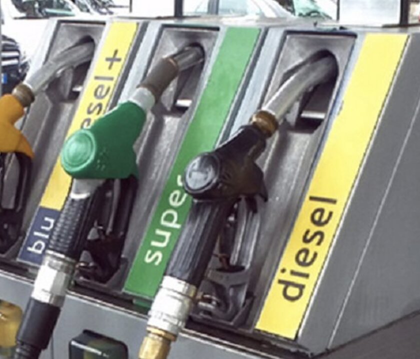 E' giusto imputare ai gestori delle pompe l'aumento dei prezzi dei carburanti?