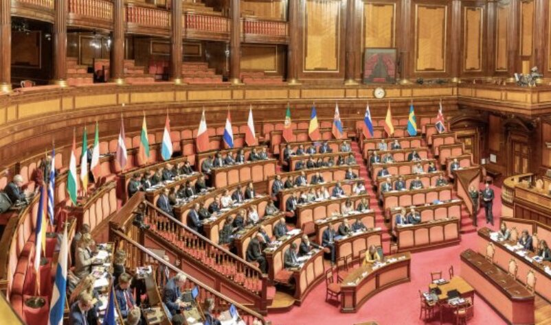 La politica che gli italiani vogliono dimenticare