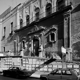 Biblioteca Scarabelli - Caltanissetta 1986 Foto scattata da Attilio Scimone