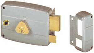 cisa-5047160-serratura-da-applicare-con-aletta-a-doppio-cilindro-fisso