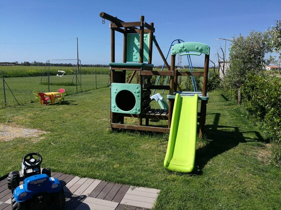 efaa2227-1fa1-4cf4-b695-c863d743a8a6 efaa2227-1fa1-4cf4-b695-c863d743a8a6