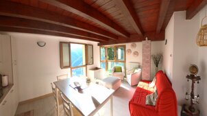 e789d8c7-f0c4-4b02-b5af-47fbf614fbab