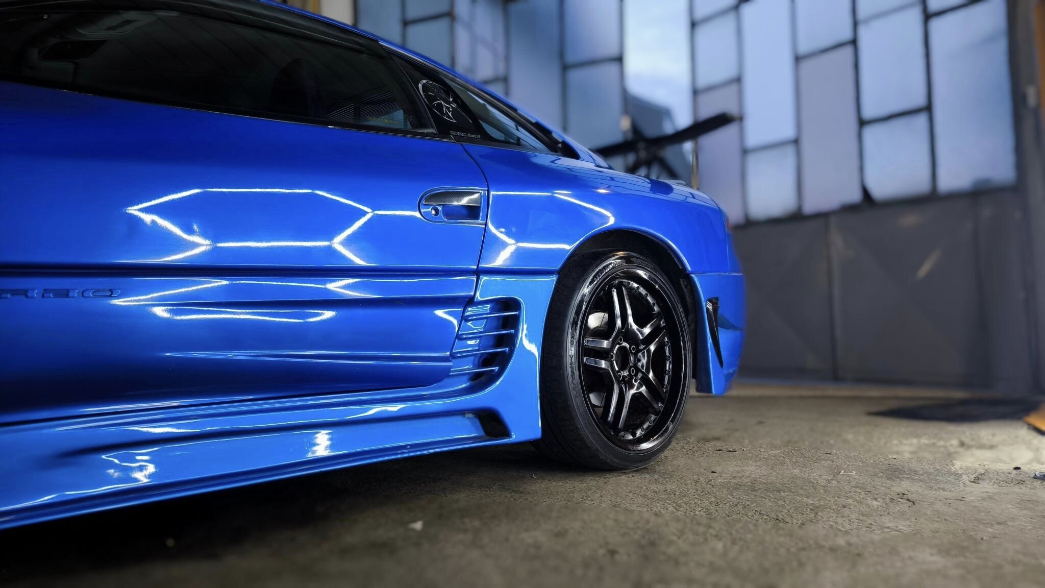 Mitsubishi 3000GT: surclassa la GTR R32