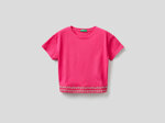 t-shirt-in-cotone-con-taglio-cropped