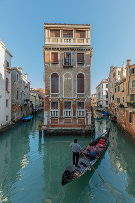 Photo by Riccardo Rusconi Venice, Palazzo Tetta Canon 5dsr - EF 16-35 F2.8 USM III - 1/160 f10 ISO 800 at 16 mm