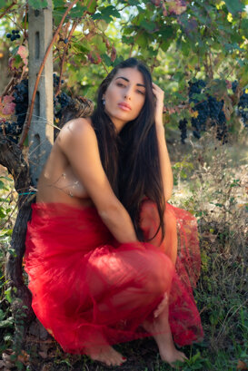 Photo by Luca Di Pinto Model: Milena Pezzella, 29.09.2020, NikonD750 + Sigma DG 24-70/2.8 at 65 mm, f/4, 1/125”, ISO 100,