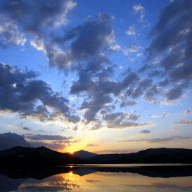 Sunset on Lake Penna - PE - Abruzzo Photo by Lorenzo Marchetti