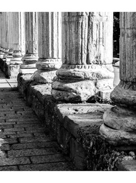 Photo by Onofrio Pignataro Street photography