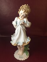 bambina-con-coccinella